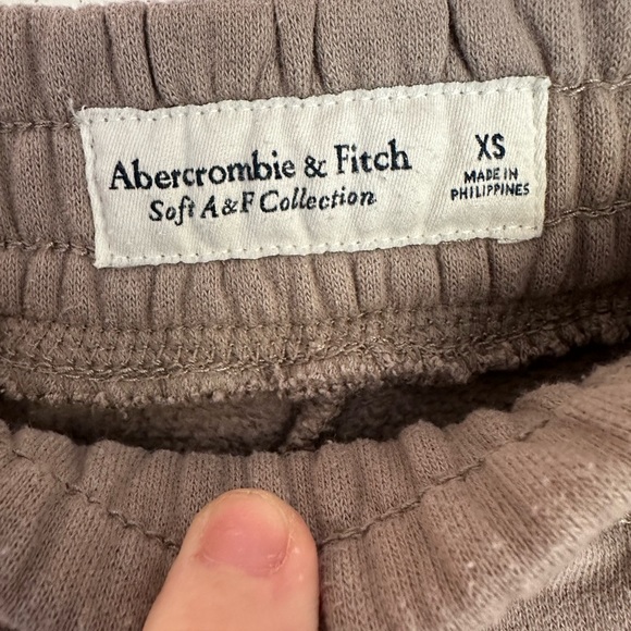 Abercrombie “soft AF” Sweatpants - Picture 3 of 4
